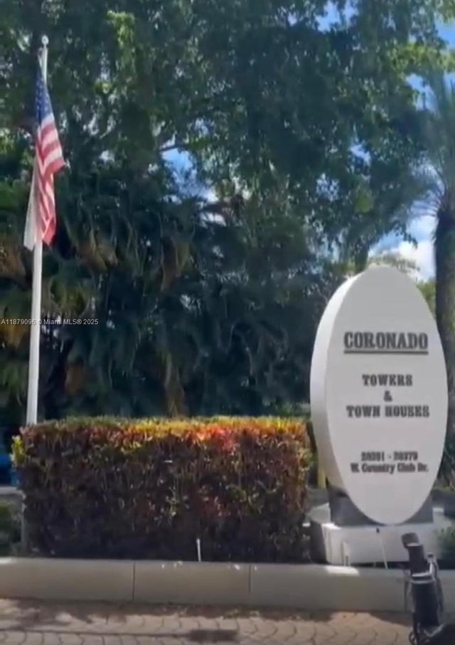 1 of 39 - 20335 W Country Club Dr 2401, Aventura, FL
