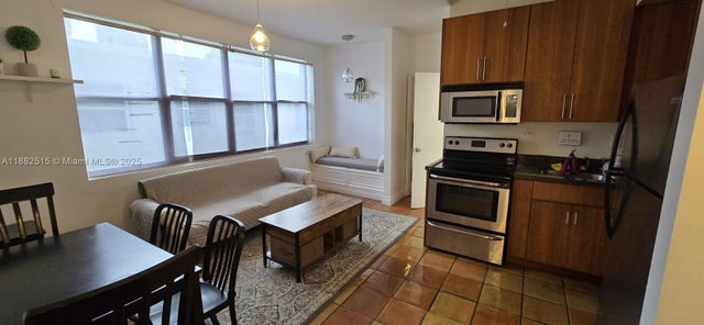 1 of 15 - 1342 Drexel Ave 204, Miami Beach, FL