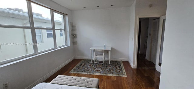 3 of 15 - 1342 Drexel Ave 204, Miami Beach, FL