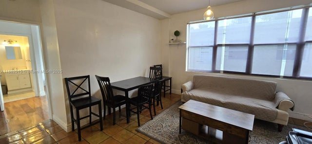 5 of 15 - 1342 Drexel Ave 204, Miami Beach, FL