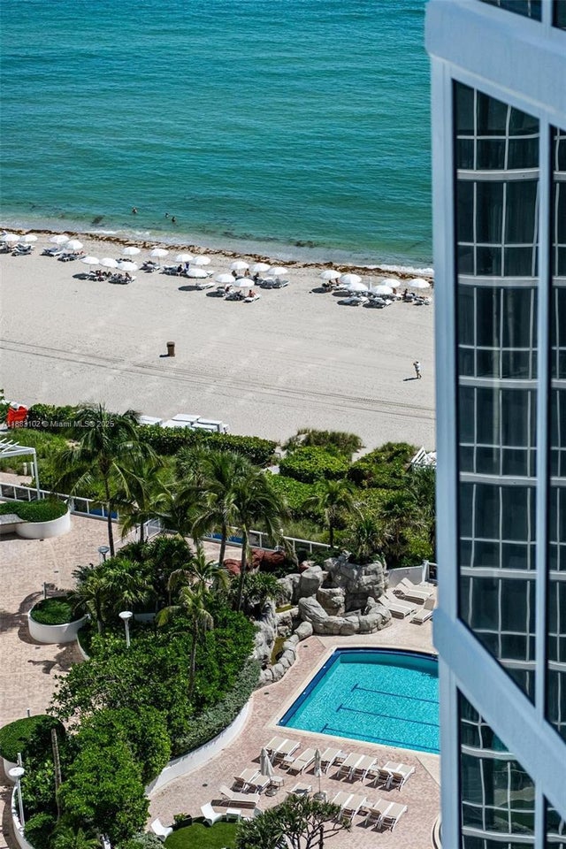 5 of 31 - 18001 Collins Ave 1604, Sunny Isles Beach, FL