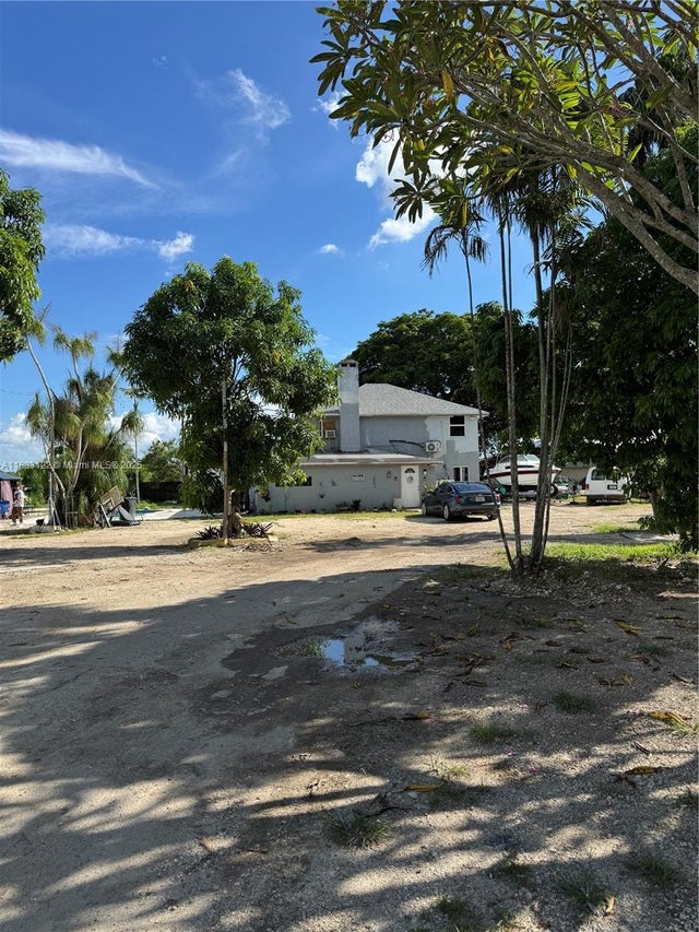 1 of 17 - 19100 Sw 304th St, Homestead, FL