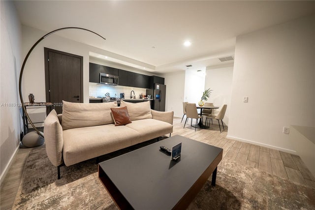 398 Ne 5th St 1615, Miami