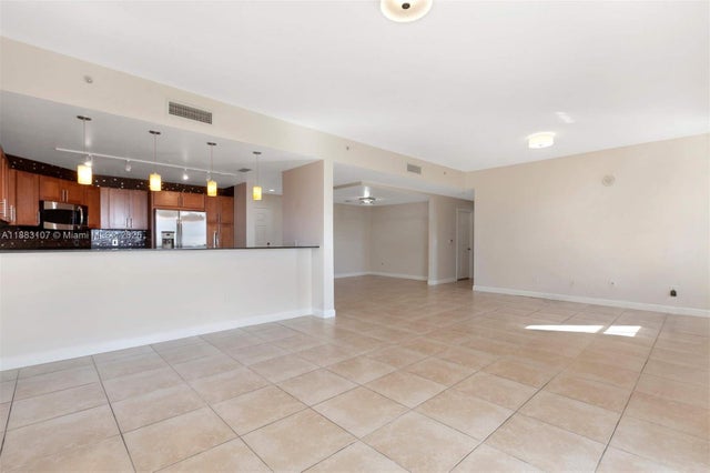 4 of 21 - 8390 Sw 72nd Ave 412, Miami, FL