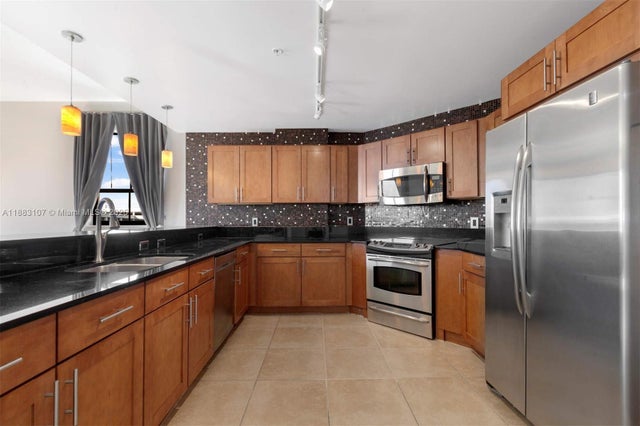 5 of 21 - 8390 Sw 72nd Ave 412, Miami, FL