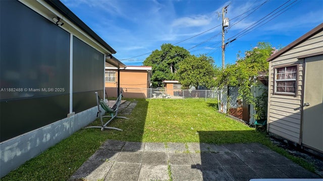 5 of 18 - 683 Se 6th Pl, Hialeah, FL
