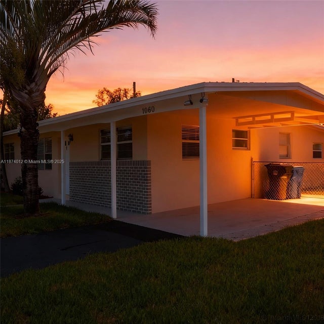 3 of 8 - 1060 Nw 44th, Oakland Park, FL