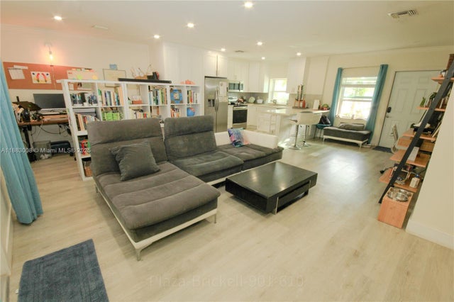 3 of 36 - 2754 Sw 36th Ave, Miami, FL