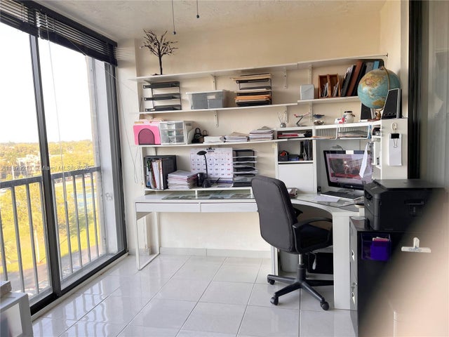 4 of 14 - 16300 Golf Club Rd 710, Weston, FL