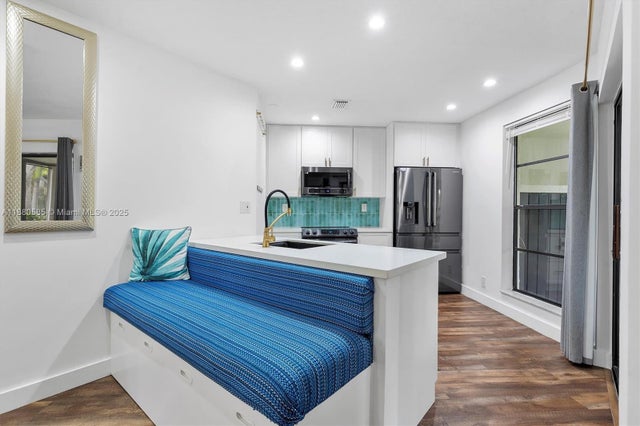 4 of 33 - 385 Nw 36th Ave, Deerfield Beach, FL
