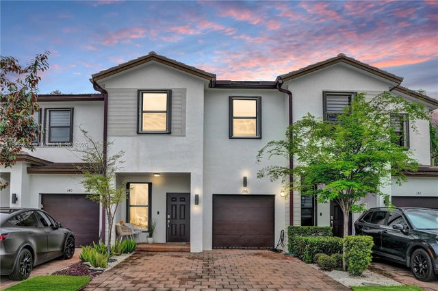 1 of 48 - 136 Sw 185th Way, Pembroke Pines, FL