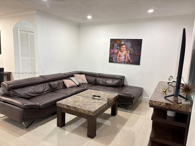 4 of 38 - 548 Sw 16th Ter, Homestead, FL
