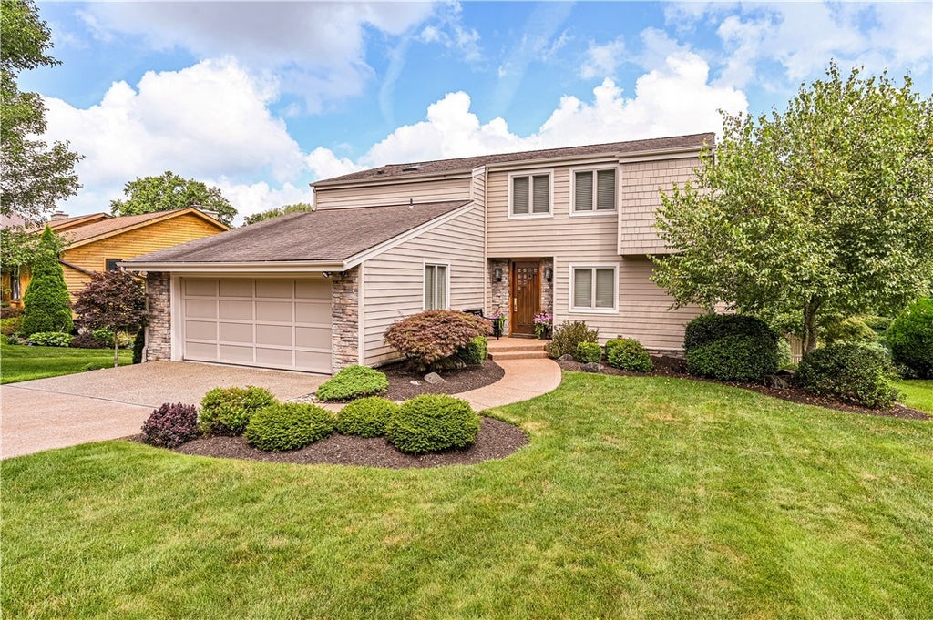 309 Bridlewood Drive, Hempfield
