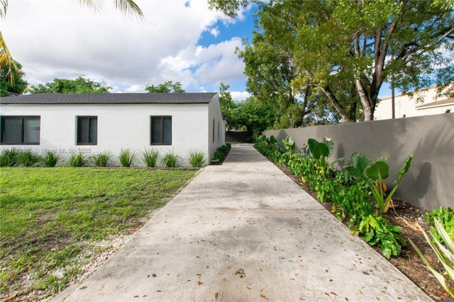3 of 21 - 769 Nw 118th St, Miami, FL