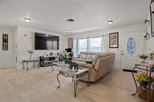 4 of 25 - 1421 Avenue G Ne, Winter Haven, FL