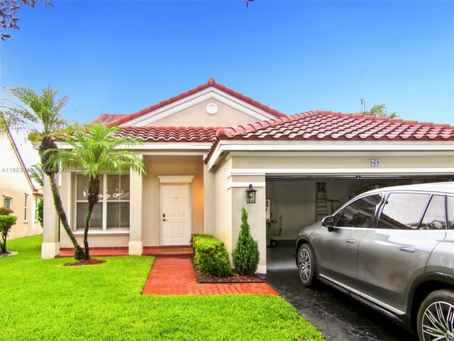 2 of 30 - 869 Sand Creek Cir, Weston, FL