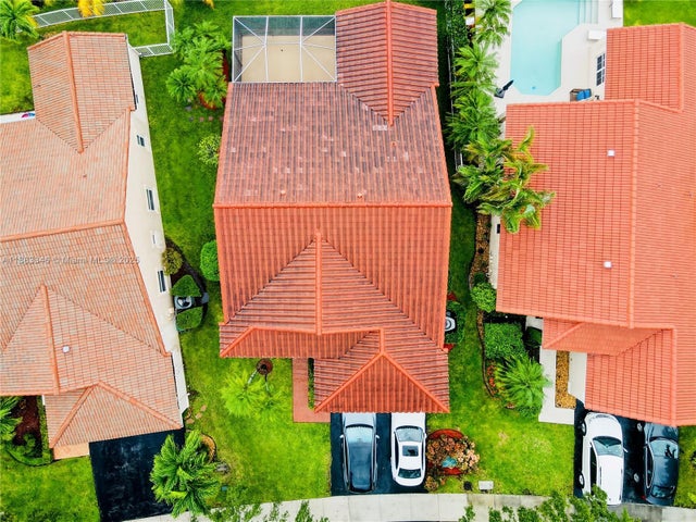 3 of 30 - 869 Sand Creek Cir, Weston, FL