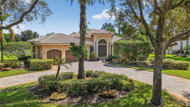 1 of 85 - 3792 Churchill Downs Dr, Davie, FL