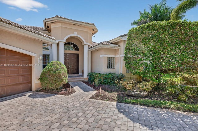 4 of 85 - 3792 Churchill Downs Dr, Davie, FL