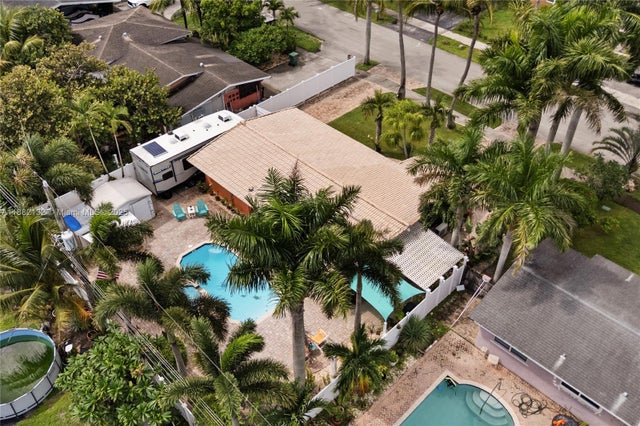1 of 43 - 2248 Sw 34th Way, Fort Lauderdale, FL