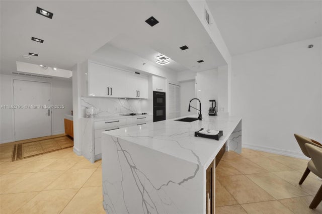 3 of 39 - 1830 S Ocean Dr 4704, Hallandale Beach, FL