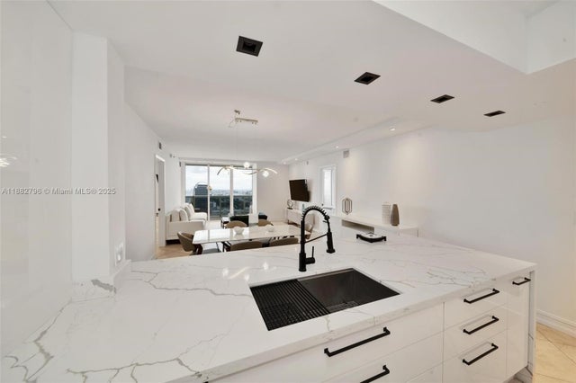 4 of 39 - 1830 S Ocean Dr 4704, Hallandale Beach, FL