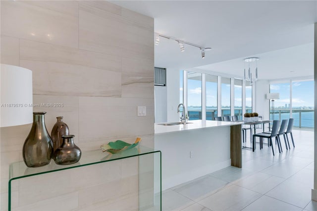 3 of 48 - 600 Ne 27th St 2801, Miami, FL