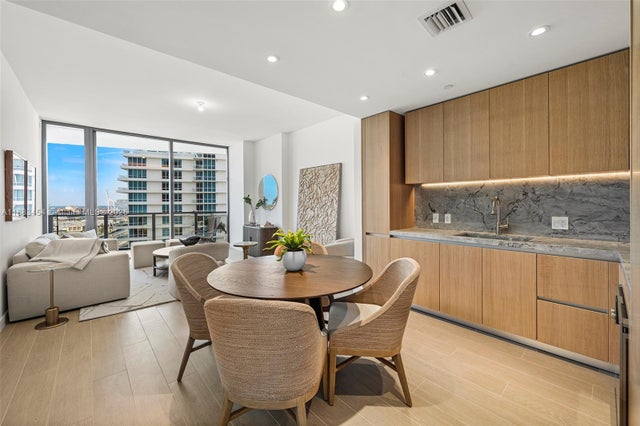1 of 31 - 500 Alton Rd 1904, Miami Beach, FL