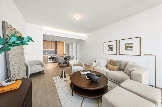 5 of 31 - 500 Alton Rd 1904, Miami Beach, FL