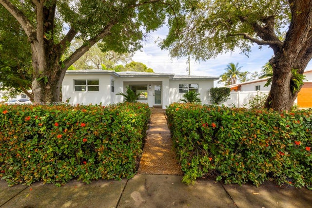 1 of 33 - 327 Se 2nd Ave, Dania Beach, FL