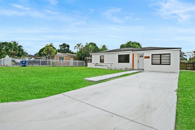 1 of 16 - 778 Nw 146th St, Miami, FL