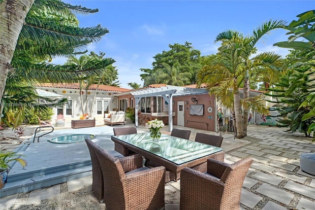 5 of 35 - 911 Mariana Ave, Coral Gables, FL