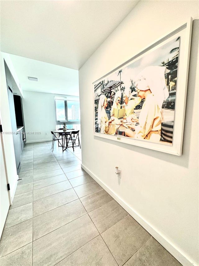 1 of 13 - 227 Ne 2nd St 2306, Miami, FL