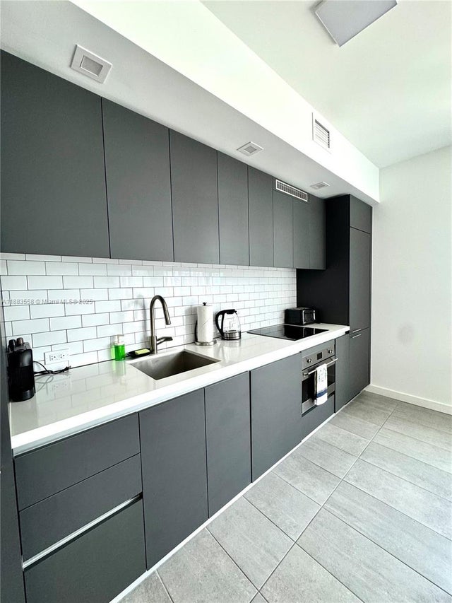 3 of 13 - 227 Ne 2nd St 2306, Miami, FL
