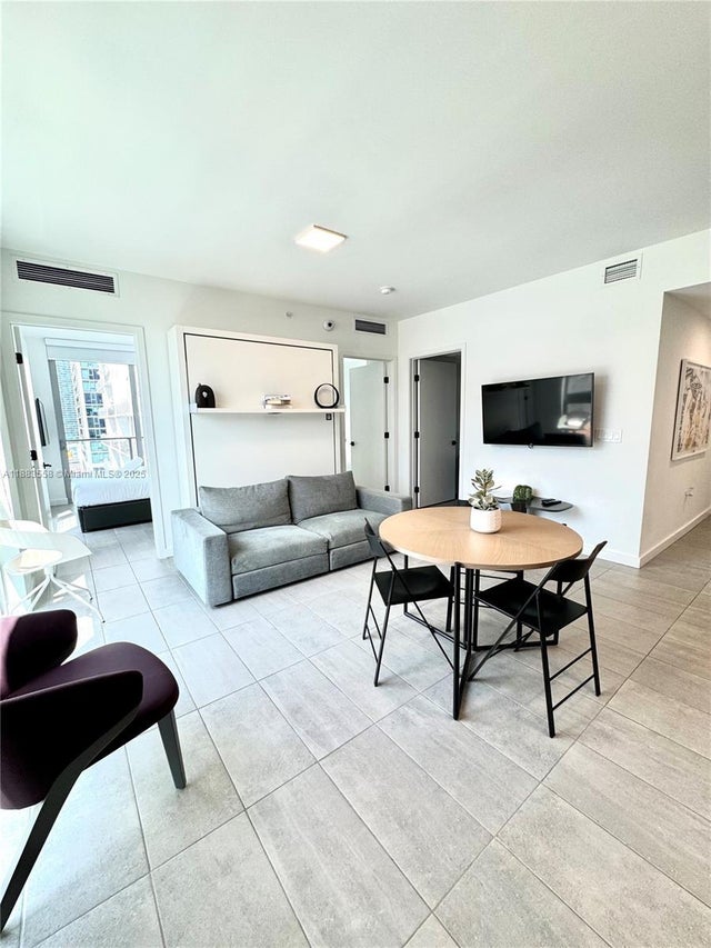 5 of 13 - 227 Ne 2nd St 2306, Miami, FL