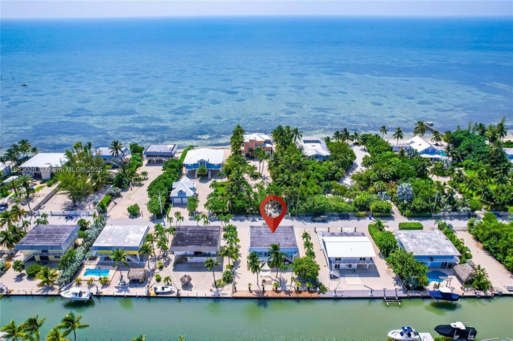 126 Columbus Dr, Islamorada