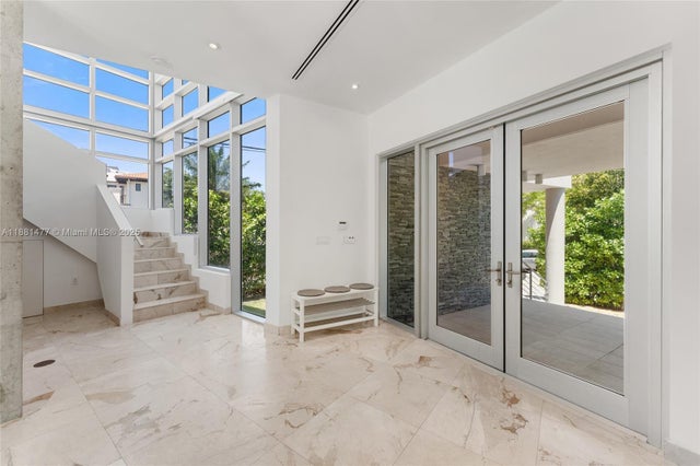 4 of 42 - 544 Fernwood Rd 544, Key Biscayne, FL