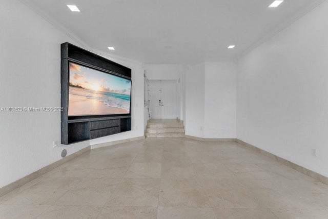 4 of 37 - 7427 Nw 113th Path, Doral, FL