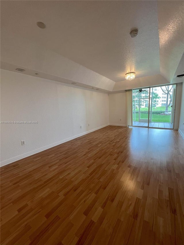 3 of 25 - 10710 Nw 66th St 111, Doral, FL