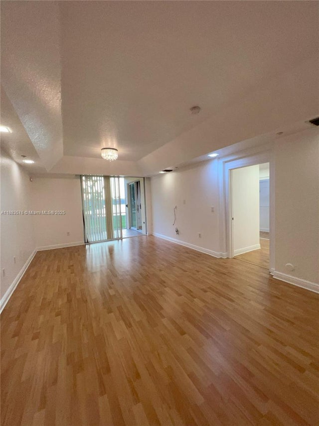 4 of 25 - 10710 Nw 66th St 111, Doral, FL