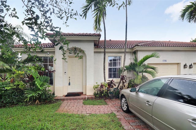 1 of 41 - 1706 Nw 78th Way, Pembroke Pines, FL