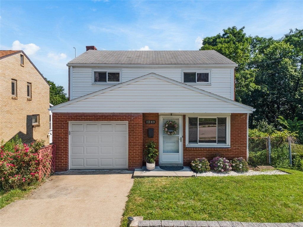 1249 Merrick Avenue, Brookline