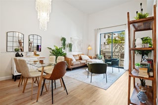 Photo of Listing #A11883358