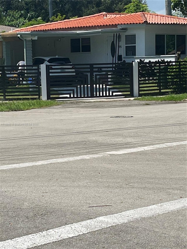 2 of 55 - 795 Ne 146 St, North Miami, FL