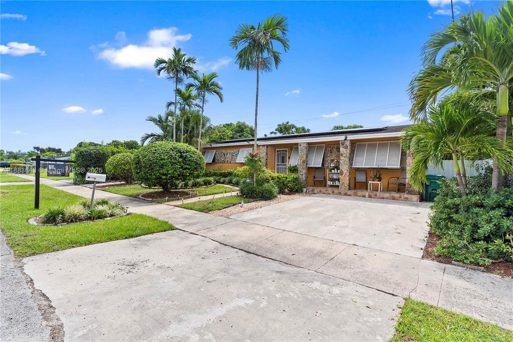 11610 Sw 142nd St, Miami