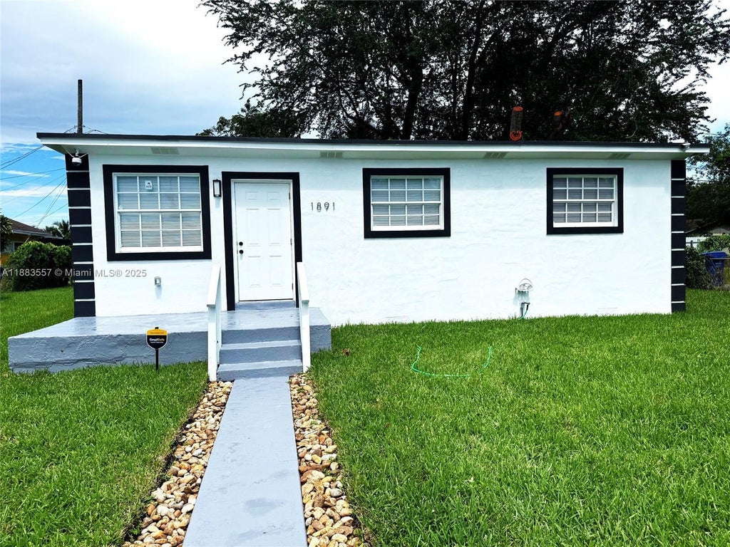 1891 Nw 83rd Ter, Miami