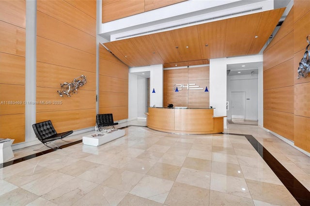 3 of 63 - 350 Ne 24th St 505, Miami, FL