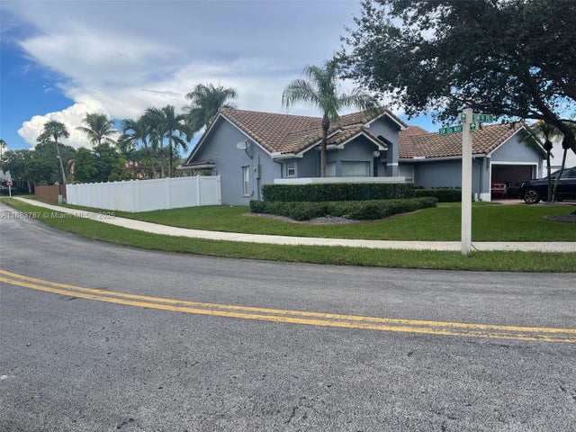 3 of 46 - 12645 Sw 9th Pl, Davie, FL