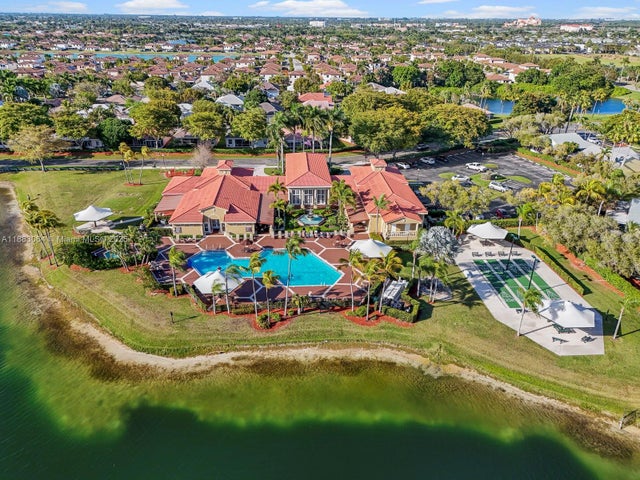 5 of 33 - 2415 Se 7th Pl, Homestead, FL