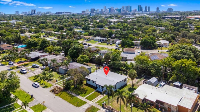 1042 Nw 13th St, Fort Lauderdale